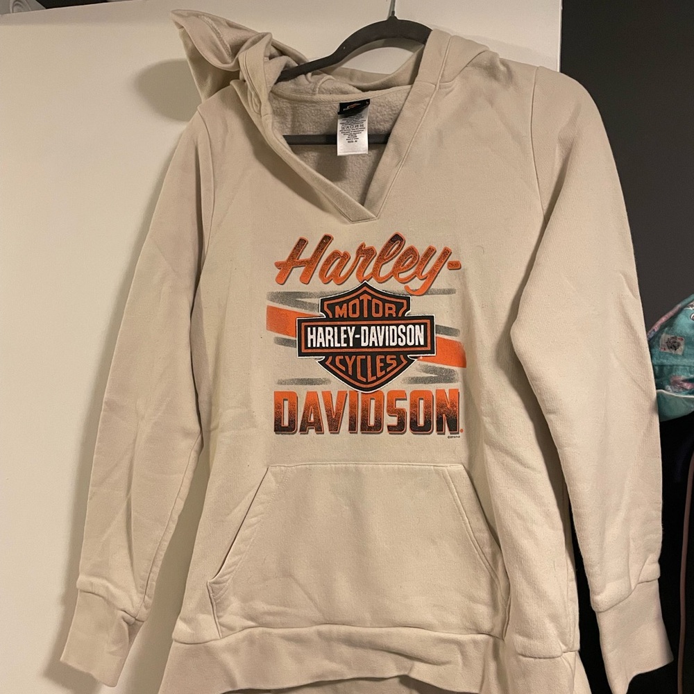 Harley-Davidson Beige Sweatshirt with Vibrant Orange Logo